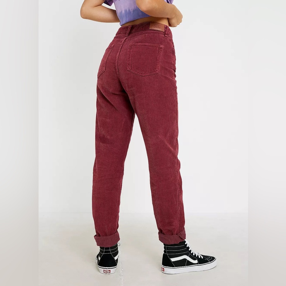 BDG size 26 mom Women's Corduroy Jeans in Burgundy